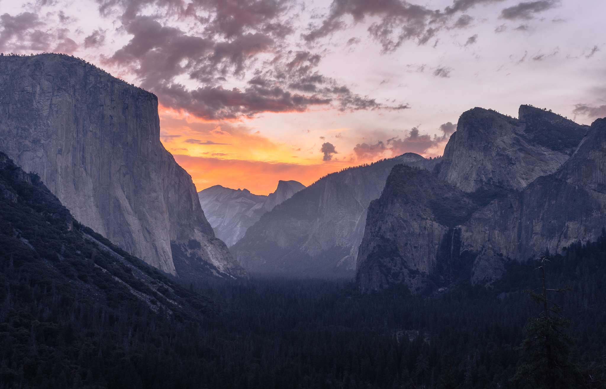 Complete Guide To Yosemite National Park | Somewhere Sierra