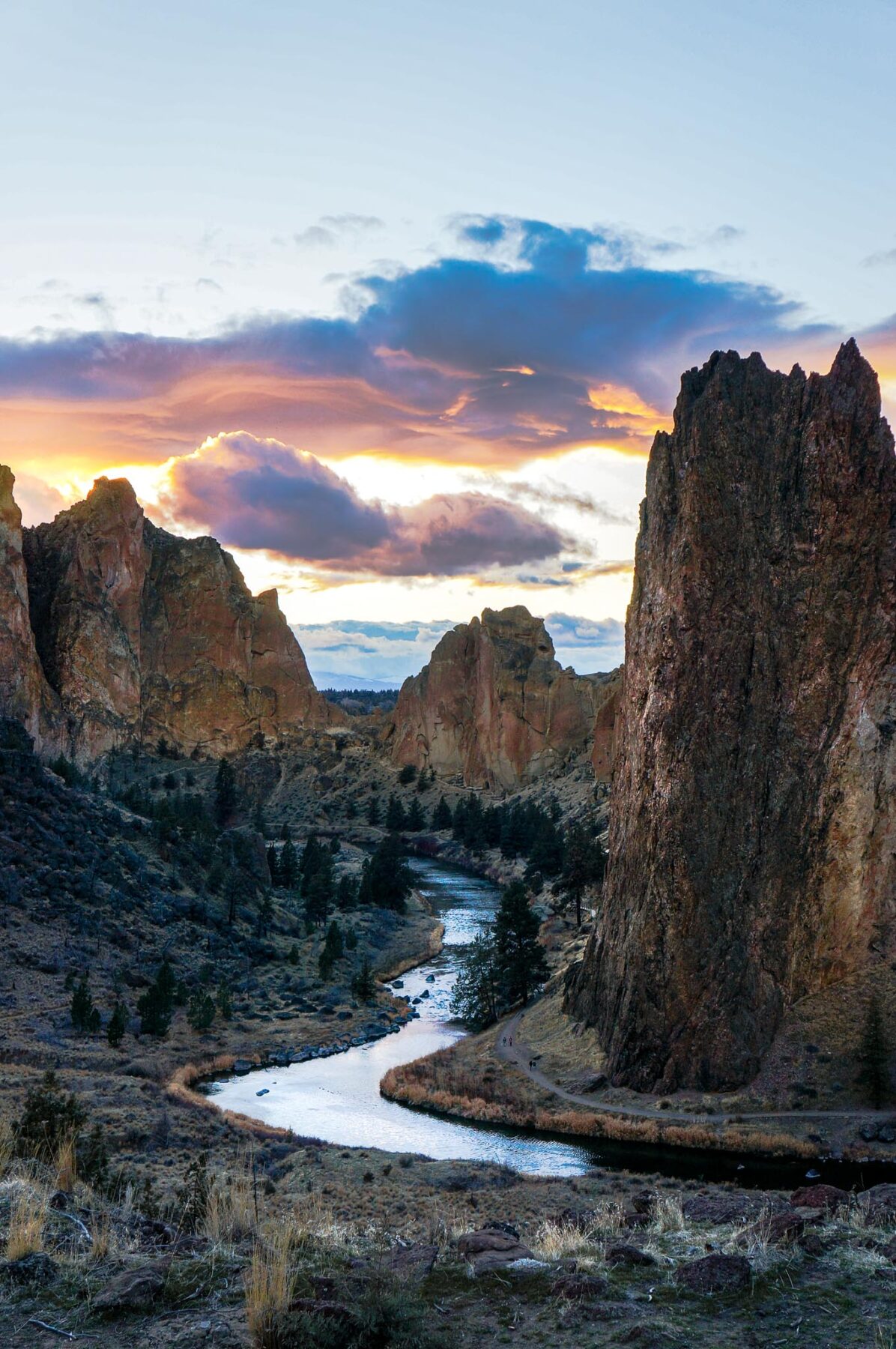 Guide to Smith Rock State Park in Oregon | Somewhere Sierra